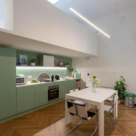 Loft Moderno Con Patio Privato A 100m Dalla Metro - La Taniere Milão