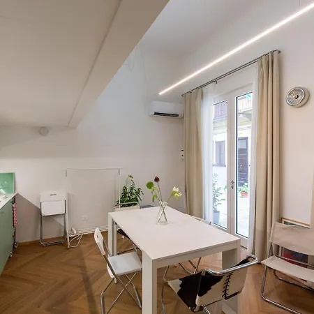 Apartamento Loft Moderno Con Patio Privato A 100m Dalla Metro - La Taniere