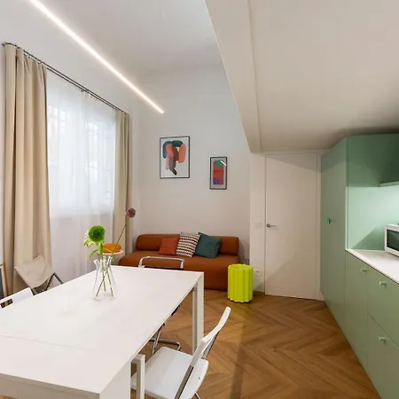 Apartamento Loft Moderno Con Patio Privato A 100m Dalla Metro - La Taniere *